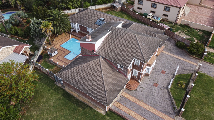 5 Bedroom Property for Sale in Vanes Estate Eastern Cape